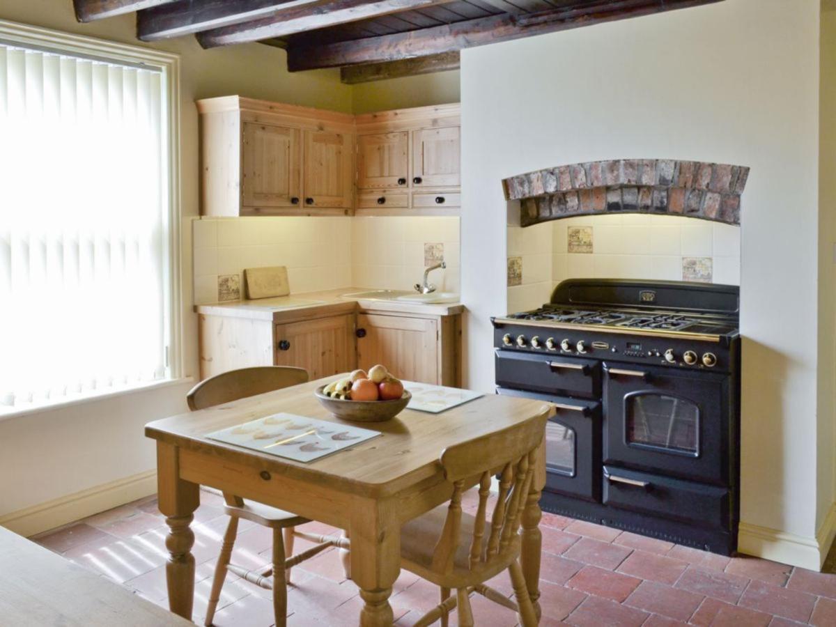 West End Farmhouse Barmston Exterior foto