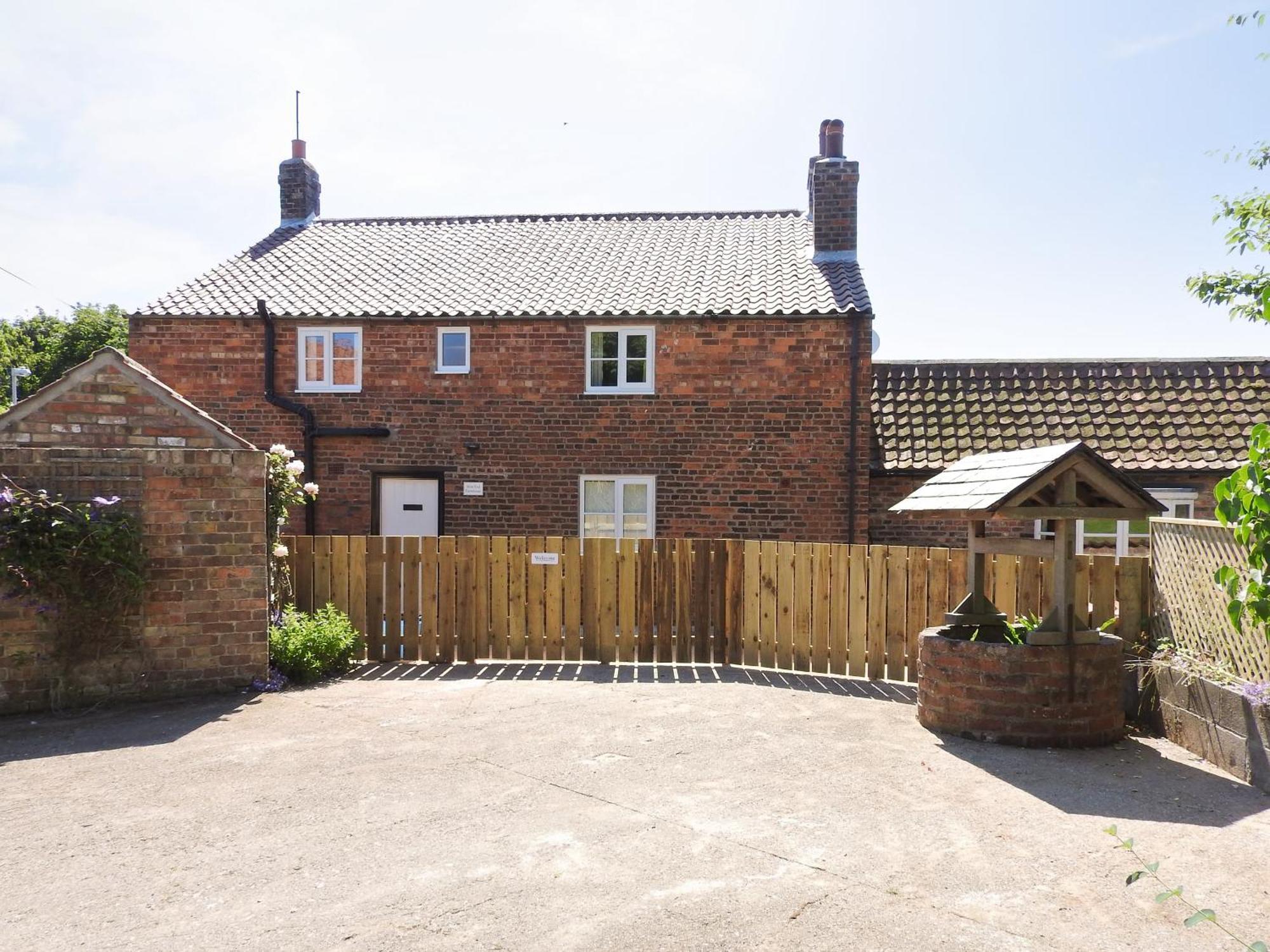 West End Farmhouse Barmston Exterior foto